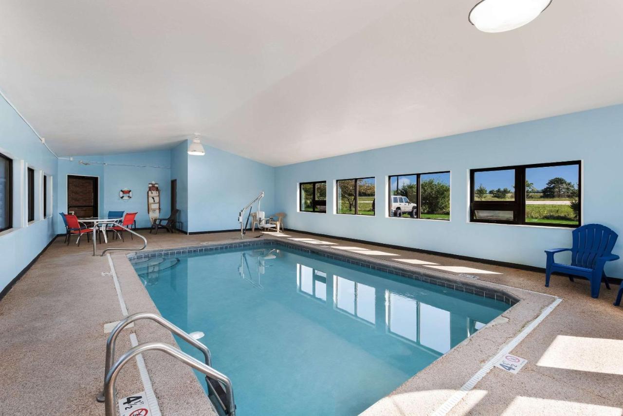 Quality Inn Upper Sandusky Dış mekan fotoğraf