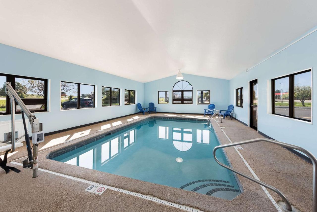 Quality Inn Upper Sandusky Dış mekan fotoğraf
