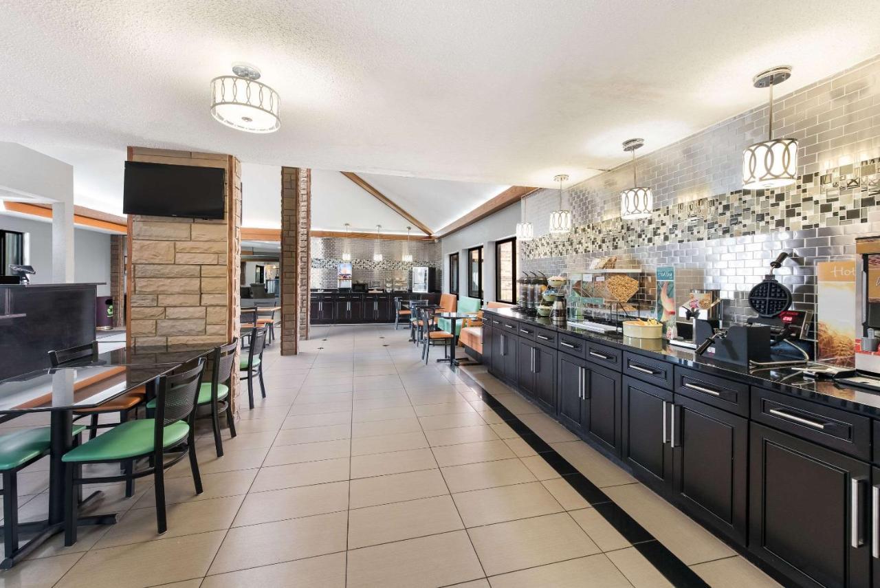 Quality Inn Upper Sandusky Dış mekan fotoğraf